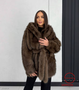 Шуба женская с искусственным мехом