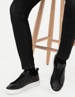 Черная повседневная обувь