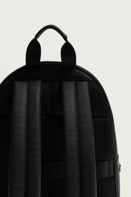 MOCHILA TEXTURA / Negro - Zara фото 5