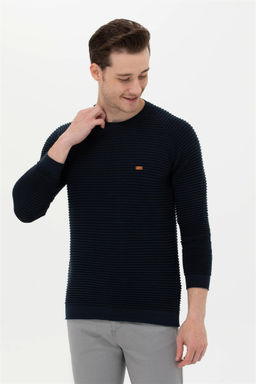 Мужской темно-синий свитер Неожиданная скидка в корзине