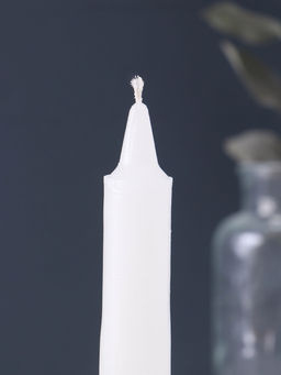 Цена за 25 шт. Свеча парафиновая бытовая 50 г, 17 см, 7-8 ч