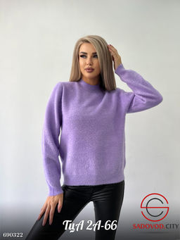 Женский однотонный свитер