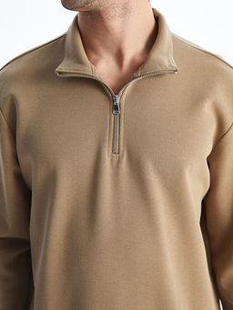 Dik Yaka Erkek Sweatshirt