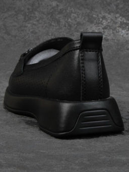 03-YD14-3D BLACK Лоферы женские (натуральная кожа)