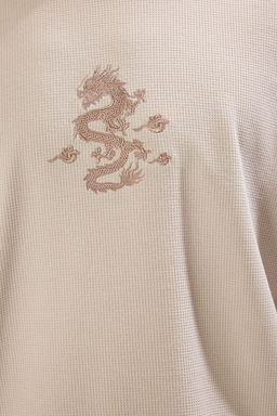 TRENDYOL MAN Antrasit Oversize/Genis Kesim Dokulu Nak?sl? T-Shirt TMNSS25TS00060 - Trendyolmilla фото 8