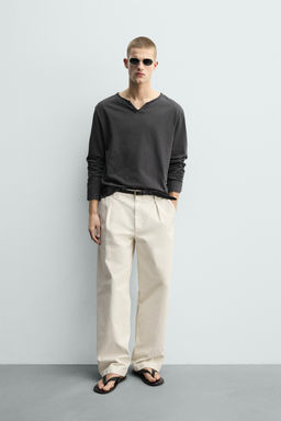 CAMISETA CUELLO PANADERO IRREGULAR / Gris / Azul