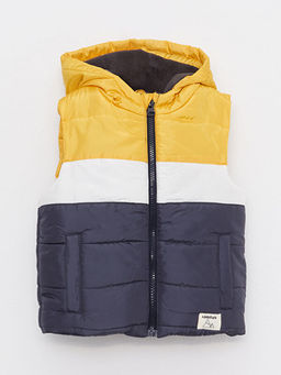 Kap??onlu Renk Bloklu Erkek Bebek ?i?me Yelek