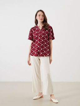 Ka??k Yaka ?i?ek Nak??l? Bluz