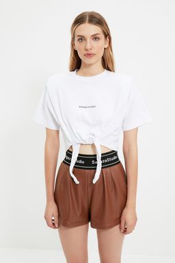 TRENDYOLMILLA X Sagaza Studio Siyah Sloganl? Orme T-Shirt TPRAW22TS0214  фото 10