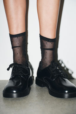 LACE-UP DERBY SHOES