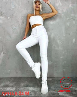 Женские джинсы узкие белые