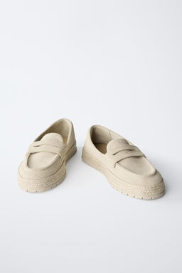 SPORTY SPLIT SUEDE LOAFERS - Zara фото 3