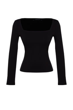 Siyah Pamuklu Esnek Kare Yaka Fitted/Vucuda Oturan Orme Bluz TWOAW24BZ00016