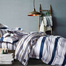 Наволочка 70х70см "Северная звезда", с клапаном-запахом, поплин "Премиум Пакистан" 125г/м2, хлопок 100%, упаковка ПП 22х30см, "Домашняя мода" (Россия)