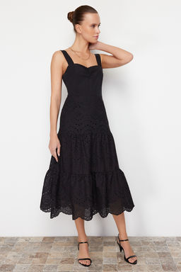 Siyah Belden Ac?lan Midi Brode Astarl? Dokuma Elbise TWOSS23EL00156