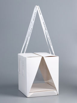 Коробка под бенто - торт с ленточками, белая, 21×21×25 см