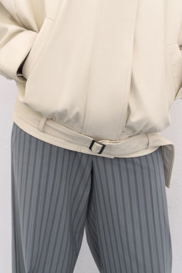 CHAQUETA BOMBER EFECTO PIEL / Crema - Zara фото 10