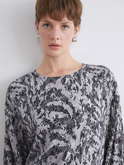 Bisiklet Yaka Desenli Bluz