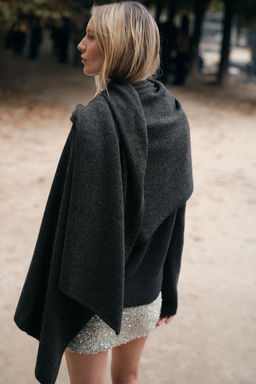 BASIC SCARF