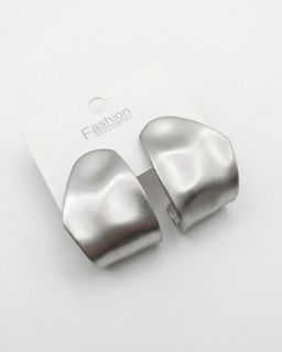 Стильные серьги