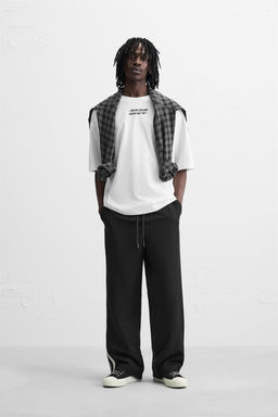 CONTRAST PRINT T-SHIRT