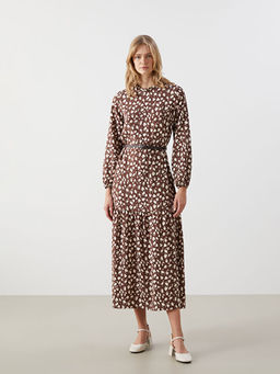 Dik Yaka Desenli Elbise