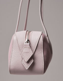 Сумка багет на плечо Deboro 31129 розовый дым