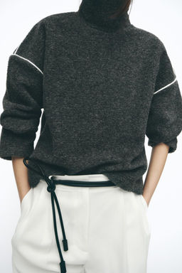 SWEATER WITH CONTRASTING PIPING - Zara фото 2