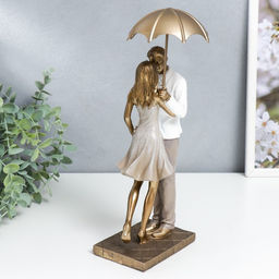 Фигурка полистоун романтика Поцелуй под дождём, 29.5?11.5?14.5 см