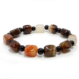 Браслет из камня Коричневый символ дарует новые возможности, стабильность и процветание