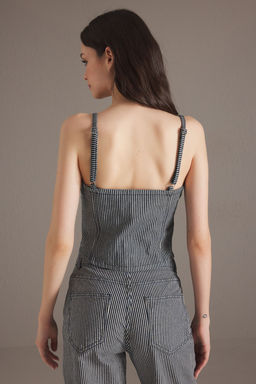 Koyu Mavi Cizgili Kurdele/Fiyonk Detayl? Ince Ask?l? Denim Bluz TWOSS25BZ00480 - Trendyolmilla фото 4