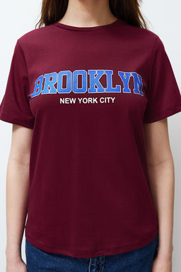 TRENDYOLMILLA Bordo %100 Pamuk Slogan Bask?l? Regular/Normal Kesim Orme T-Shirt TWOSS24TS00138  фото 4