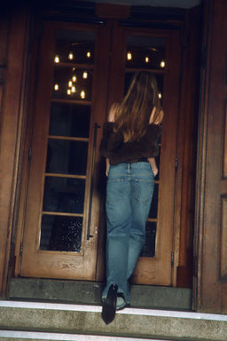 RELAXED FIT TRF DIAMANTE MID-WAIST JEANS - Zara фото 4