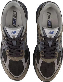 Кроссовки взрослые