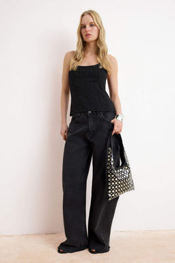 Siyah Cizgili Fitted/Vucuda Oturan Havuz Yaka Ince Ask?l? Kolsuz Interlok Orme Bluz TWOSS26BZ00372 - Trendyolmilla фото 2