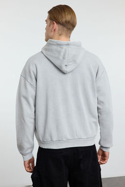 TRENDYOL MAN Gri Oversize/Genis Kesim Fermuarl? Crop/K?sa Kapusonlu Sweatshirt TMNAW25SW00171 - Trendyolmilla фото 5