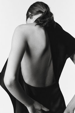 LIMITED EDITION CUT-OUT SHORT DRESS - Zara фото 3