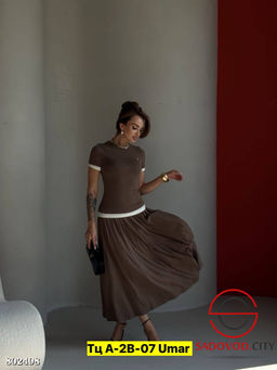 Костюм двойка юбка и футболка