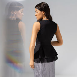 Жилет с прозрачным подолом Форма гениальности - Charutti фото 5