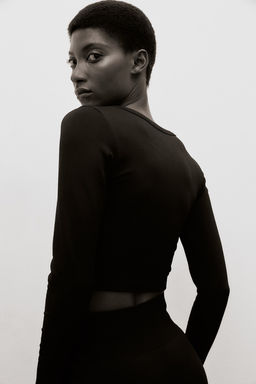 Top de deporte cropped seamless en DryMove - H&m фото 3