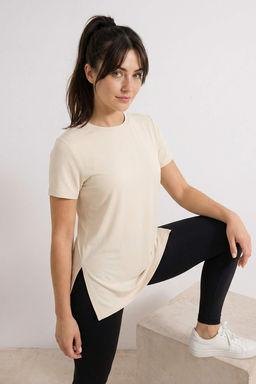 Ekru Micro Kuma_ Y_rtma_ Detayl_ _rme Spor T-Shirt THMSS26TS00002