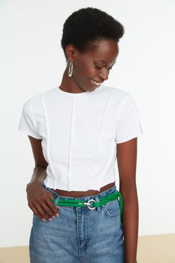 Beyaz %100 Pamuk Nervur Detayl? Fitted/Vucuda Oturan Bisiklet Yaka Orme Bluz TWOSS21BZ2050