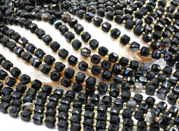 Бусины из агата глазкового кубик гр.7мм, 38см, 43 бусин Радуга камня