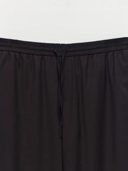 Брюки со стрелками relax fit / Zarina