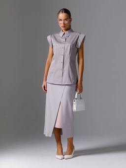 Блузка с расширенной линией плеч