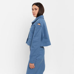 Рубашка женская укороченная с разрезами MIST: Denim, размер 48, синяя
