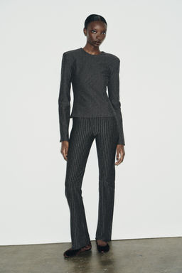 TOP WITH SHOULDER PADS AND PINSTRIPE
