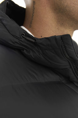 Пуховик мужской