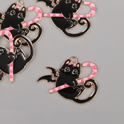 Цена за 4 шт. Декор для творчества металл, эмаль «Чёрный котик с конфетой», чёрно-розовый, 2.4×3.1 см