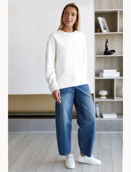 Джинсы Baggy с декоративной стиркой сз эластичного денима - Vilatte фото 5